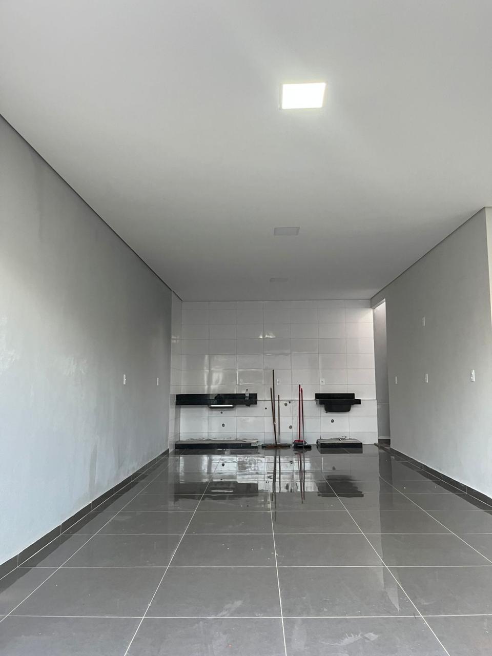 CASA RECÉM CONSTRUIDA MATERIAIS DE 1ª QUALIDADE